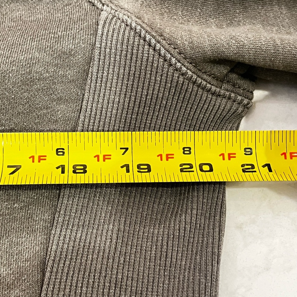 Carhartt Olive Green Sweatshirt - Picture 6 of 7